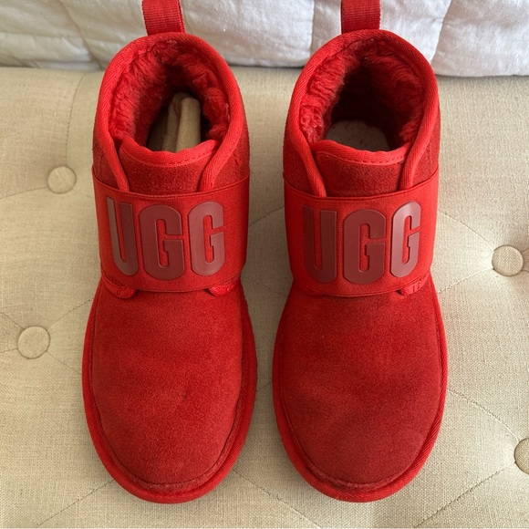 UGG Neumel II Graphic Women's Size US 7 Red Suede Chukka Boots Shoes - Picture 2 of 12